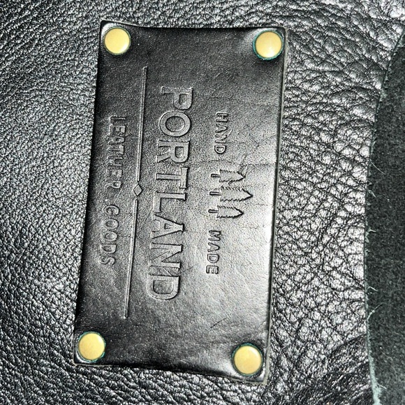 Portland Leather Classic Black Tote - Picture 5 of 7